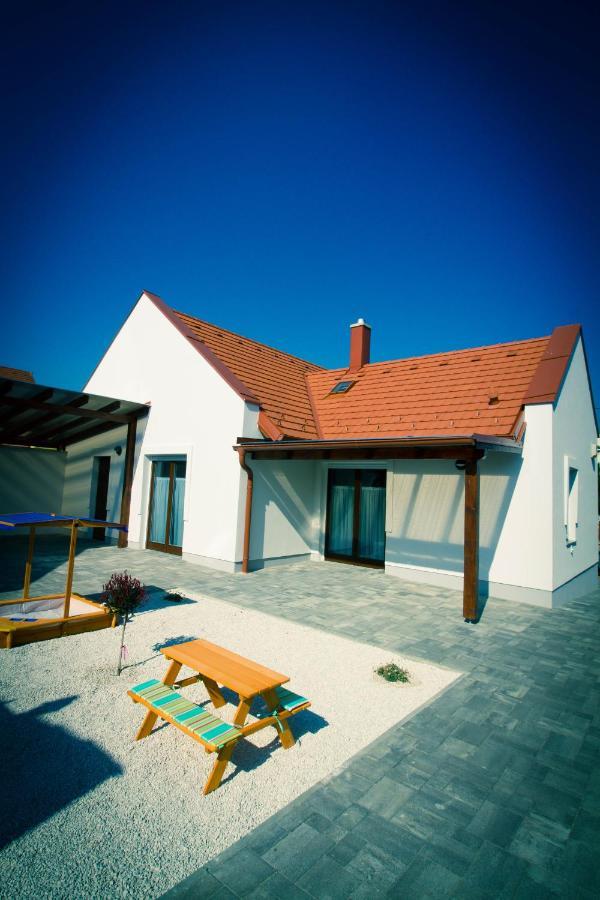 Boni Apartmanok Hegykő エクステリア 写真